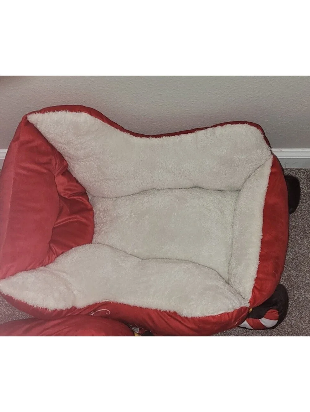 🎄MERRY MAKINGS SLEIGH PET BED ❄️ DASHING THROUGH THE SNOW ☃️ *PRE-OWNED *🐶🐾🐱